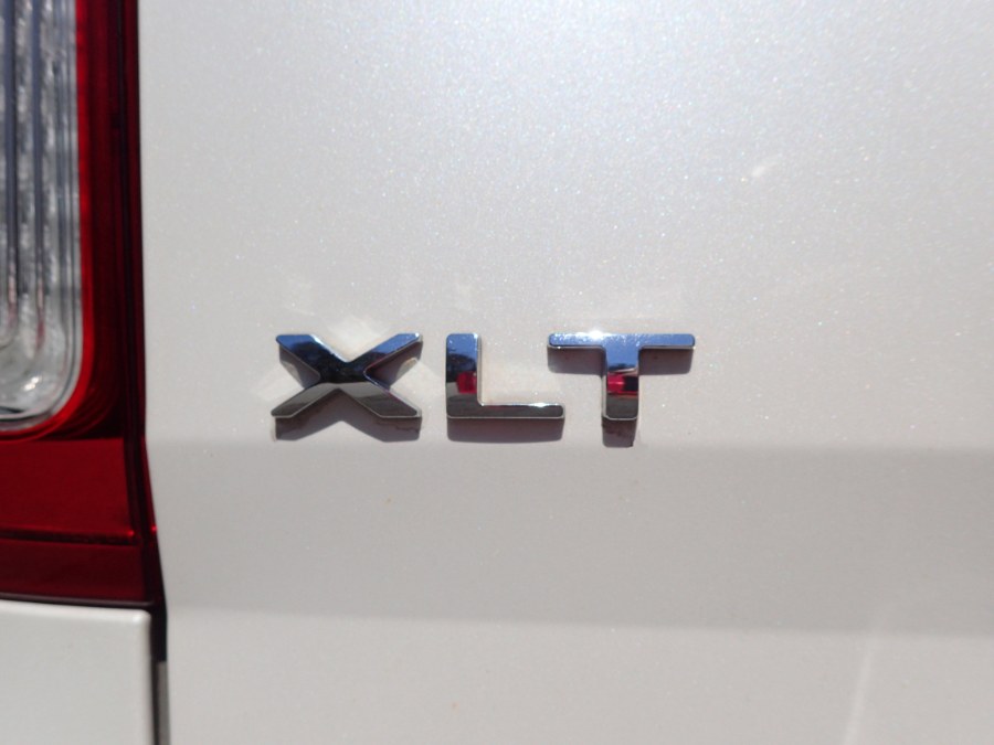 Used Ford Explorer 4WD 4dr XLT 2013 | Eagleville Motors. Storrs, Connecticut Used Ford Explorer 4WD 4dr XLT 2013 | Eagleville Motors. Storrs, Connecticut