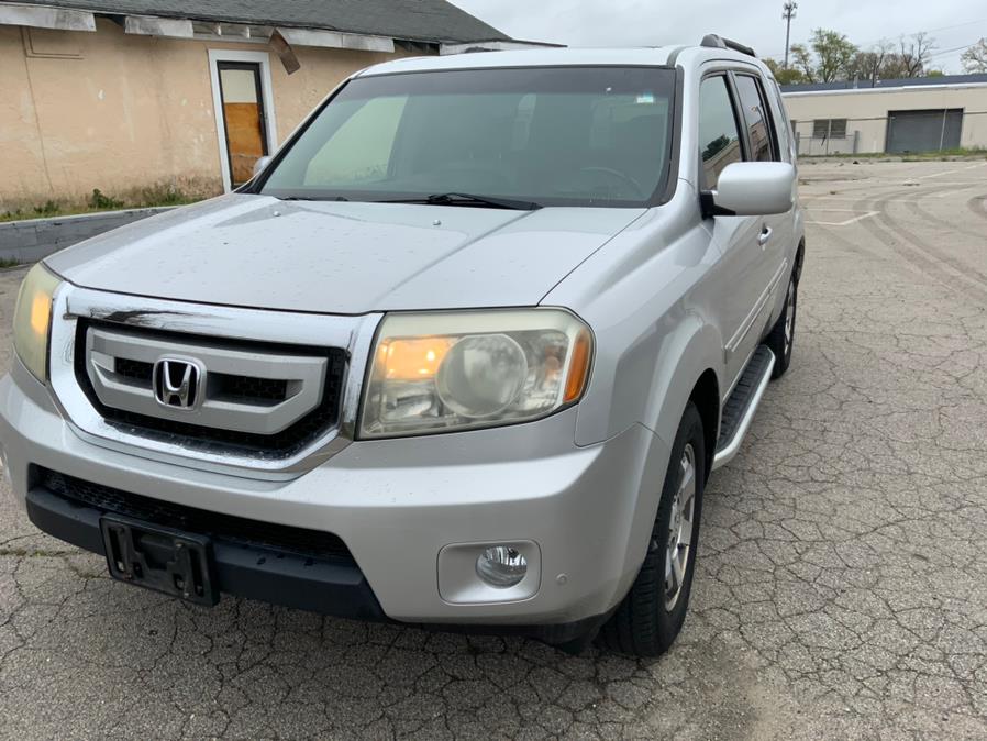 2009 Honda Pilot 4WD 4dr Touring w/RES & Navi, available for sale in Brockton, Massachusetts | Capital Lease and Finance. Brockton, Massachusetts