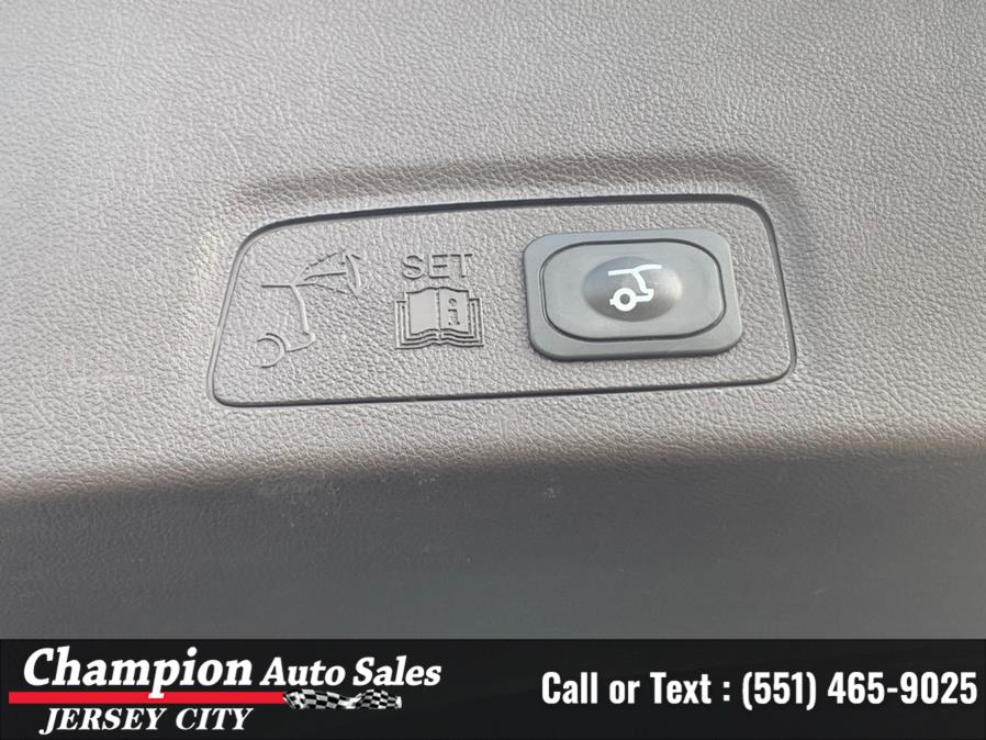 Used Lincoln MKC Reserve AWD 2018 | Champion Auto Sales of JC. Jersey City, New Jersey Used Lincoln MKC Reserve AWD 2018 | Champion Auto Sales of JC. Jersey City, New Jersey
