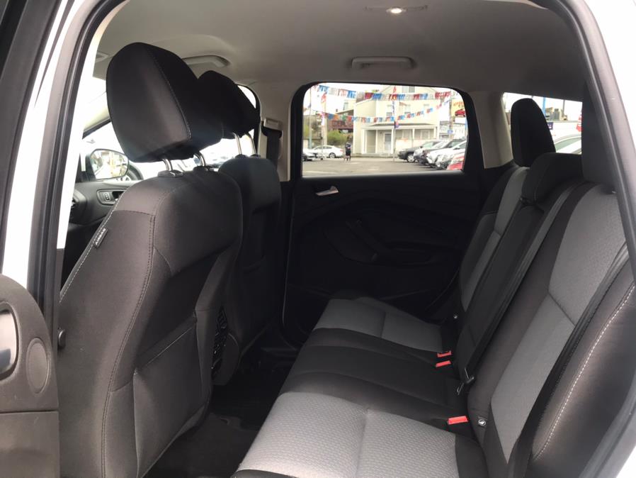 Used Ford Escape SE 4WD 2017 | Affordable Motors Inc. Bridgeport, Connecticut Used Ford Escape SE 4WD 2017 | Affordable Motors Inc. Bridgeport, Connecticut