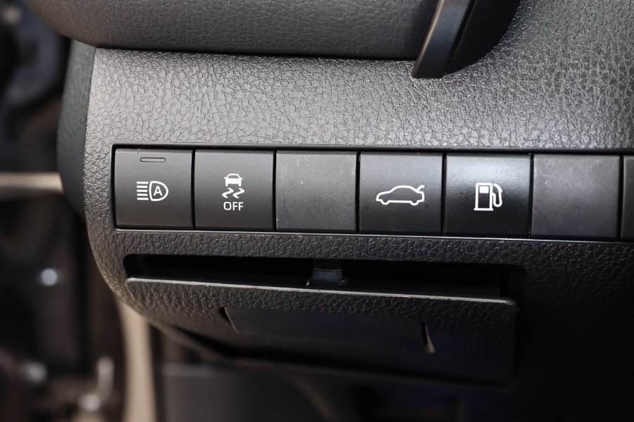 Used Toyota Camry SE Auto (Natl) 2018 | Hillside Auto Mall Inc.. Jamaica, New York Used Toyota Camry SE Auto (Natl) 2018 | Hillside Auto Mall Inc.. Jamaica, New York