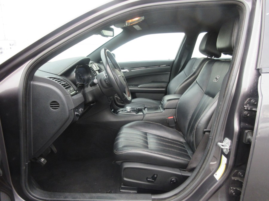 Used Chrysler 300 300S RWD 2019 | Route 27 Auto Mall. Linden, New Jersey Used Chrysler 300 300S RWD 2019 | Route 27 Auto Mall. Linden, New Jersey