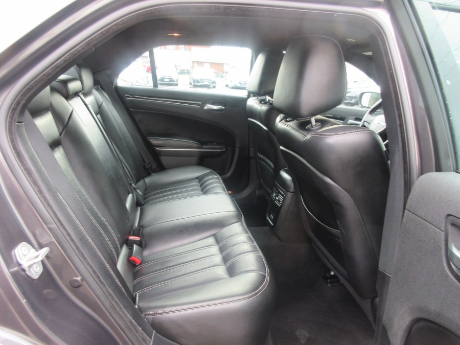Used Chrysler 300 300S RWD 2019 | Route 27 Auto Mall. Linden, New Jersey Used Chrysler 300 300S RWD 2019 | Route 27 Auto Mall. Linden, New Jersey