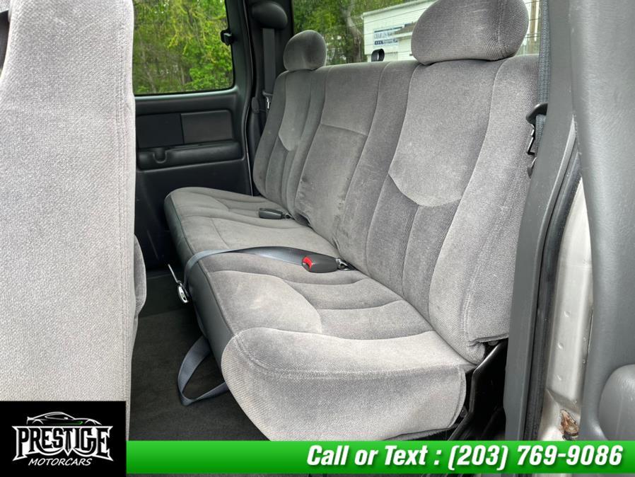 Used GMC Sierra 1500 Ext Cab 143.5" WB 4WD SLE 2004 | J&J Auto Sales & Repairs llc DBA Prestige Motorcar. Oakville, Connecticut Used GMC Sierra 1500 Ext Cab 143.5" WB 4WD SLE 2004 | J&J Auto Sales & Repairs llc DBA Prestige Motorcar. Oakville, Connecticut