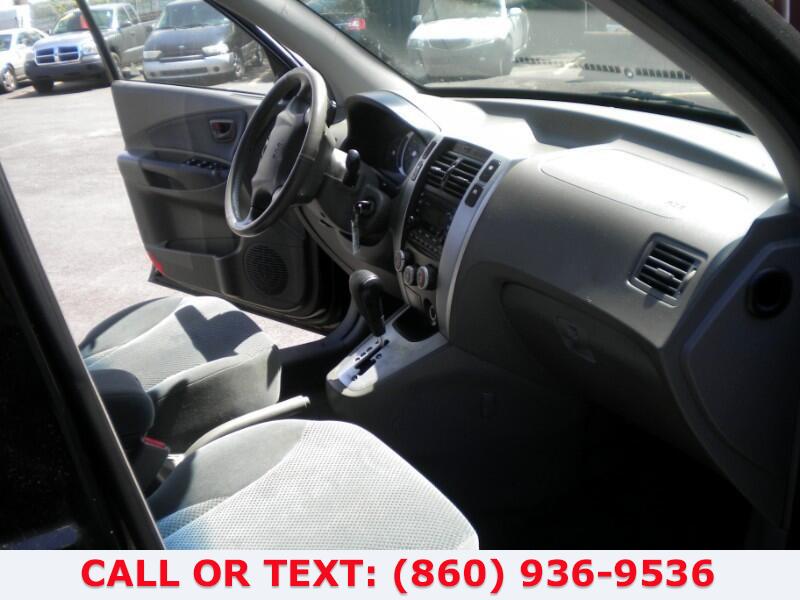 Used Hyundai Tucson GLS 2.7 4WD 2006 | Lee Motors Sales Inc. Hartford, Connecticut Used Hyundai Tucson GLS 2.7 4WD 2006 | Lee Motors Sales Inc. Hartford, Connecticut
