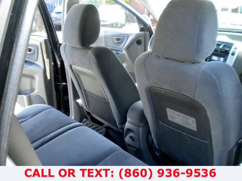 Used Hyundai Tucson GLS 2.7 4WD 2006 | Lee Motors Sales Inc. Hartford, Connecticut Used Hyundai Tucson GLS 2.7 4WD 2006 | Lee Motors Sales Inc. Hartford, Connecticut