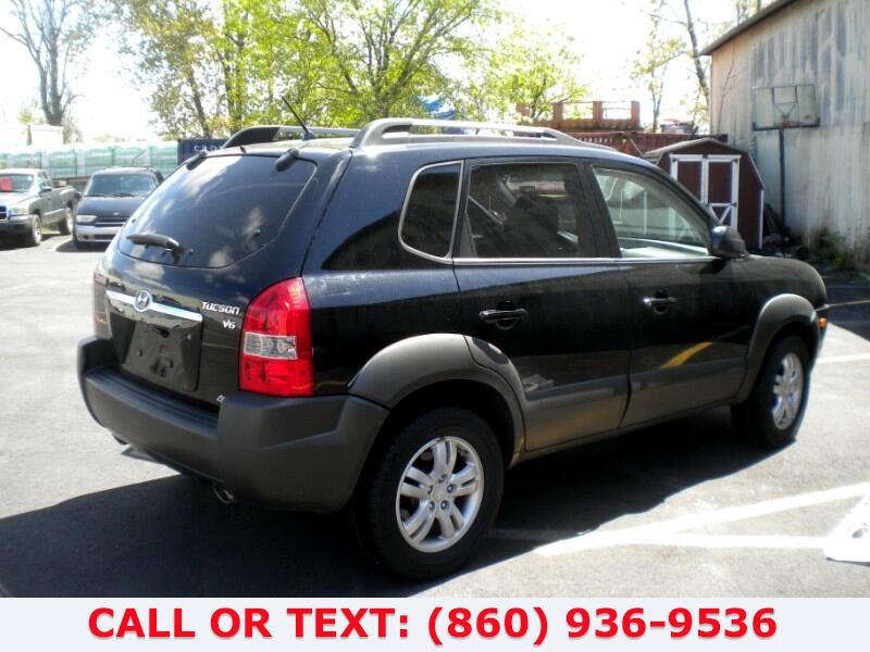 Used Hyundai Tucson GLS 2.7 4WD 2006 | Lee Motors Sales Inc. Hartford, Connecticut Used Hyundai Tucson GLS 2.7 4WD 2006 | Lee Motors Sales Inc. Hartford, Connecticut
