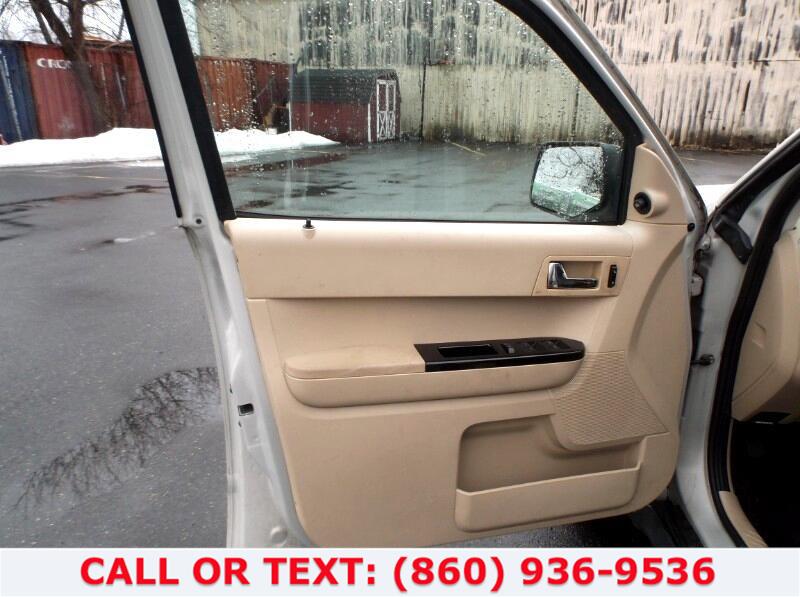 Used Mazda Tribute 4WD I4 Auto Grand Touring 2008 | Lee Motors Sales Inc. Hartford, Connecticut Used Mazda Tribute 4WD I4 Auto Grand Touring 2008 | Lee Motors Sales Inc. Hartford, Connecticut
