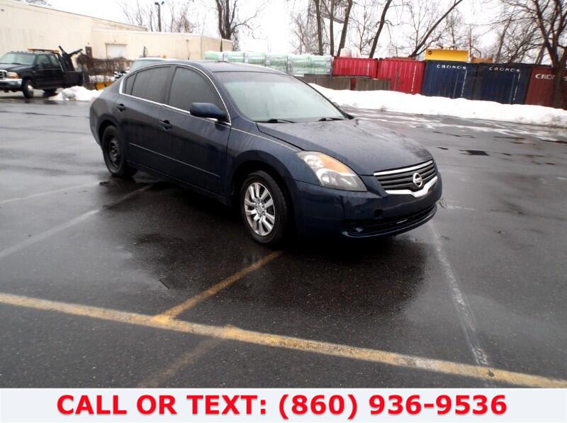 Used Nissan Altima 4dr Sdn I4 CVT 2.5 S ULEV 2007 | Lee Motors Sales Inc. Hartford, Connecticut Used Nissan Altima 4dr Sdn I4 CVT 2.5 S ULEV 2007 | Lee Motors Sales Inc. Hartford, Connecticut