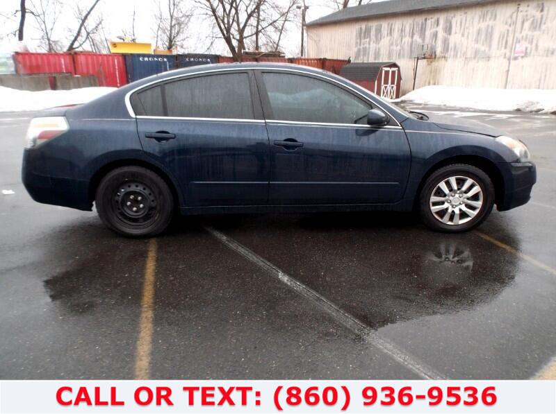 Used Nissan Altima 4dr Sdn I4 CVT 2.5 S ULEV 2007 | Lee Motors Sales Inc. Hartford, Connecticut Used Nissan Altima 4dr Sdn I4 CVT 2.5 S ULEV 2007 | Lee Motors Sales Inc. Hartford, Connecticut