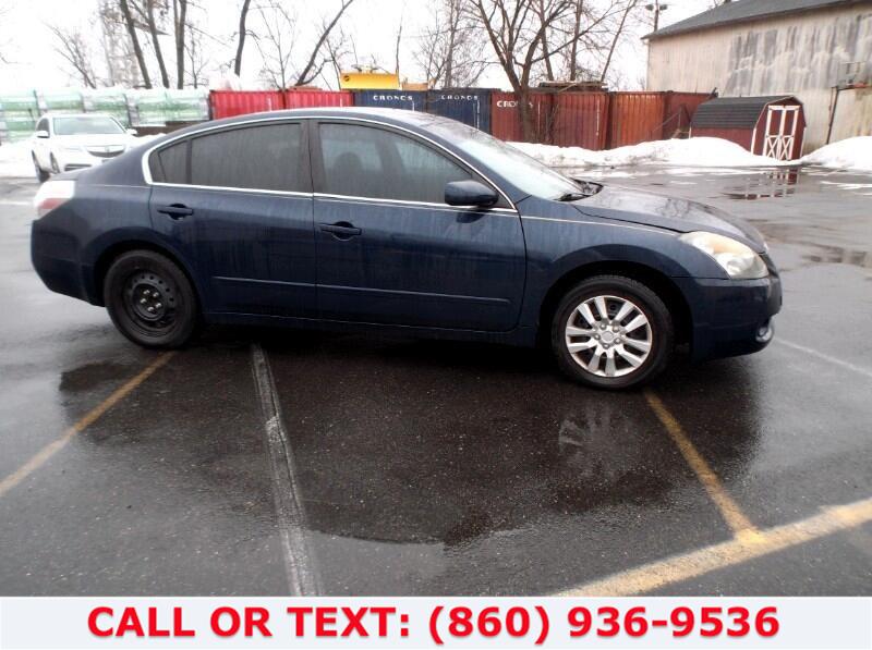 Used Nissan Altima 4dr Sdn I4 CVT 2.5 S ULEV 2007 | Lee Motors Sales Inc. Hartford, Connecticut Used Nissan Altima 4dr Sdn I4 CVT 2.5 S ULEV 2007 | Lee Motors Sales Inc. Hartford, Connecticut