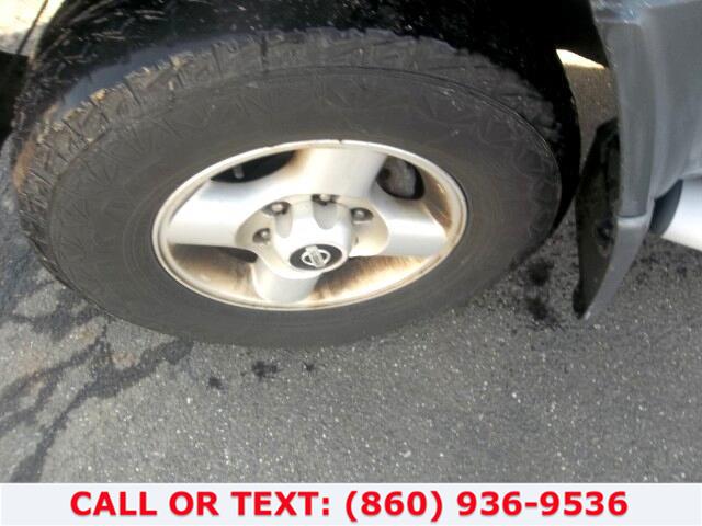 Used Nissan Xterra 4dr XE 4WD V6 Auto 2002 | Lee Motors Sales Inc. Hartford, Connecticut Used Nissan Xterra 4dr XE 4WD V6 Auto 2002 | Lee Motors Sales Inc. Hartford, Connecticut