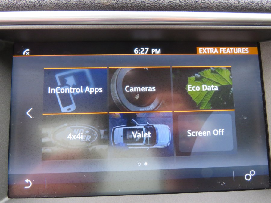 Used Land Rover Range Rover Evoque SE Premium PANO/NAVI 2017 | Road Masters II INC. Middle Village, New York Used Land Rover Range Rover Evoque SE Premium PANO/NAVI 2017 | Road Masters II INC. Middle Village, New York