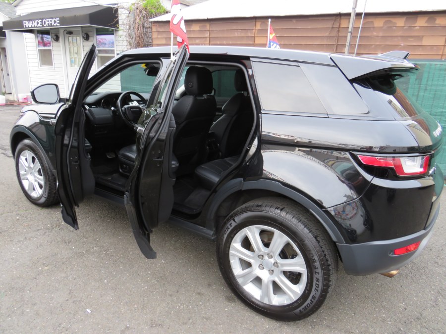 Used Land Rover Range Rover Evoque SE Premium PANO/NAVI 2017 | Road Masters II INC. Middle Village, New York Used Land Rover Range Rover Evoque SE Premium PANO/NAVI 2017 | Road Masters II INC. Middle Village, New York