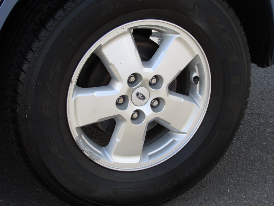 Used Ford Escape 4WD 4dr I4 Auto XLS 2009 | United Auto Sales of E Windsor, Inc. East Windsor, Connecticut Used Ford Escape 4WD 4dr I4 Auto XLS 2009 | United Auto Sales of E Windsor, Inc. East Windsor, Connecticut