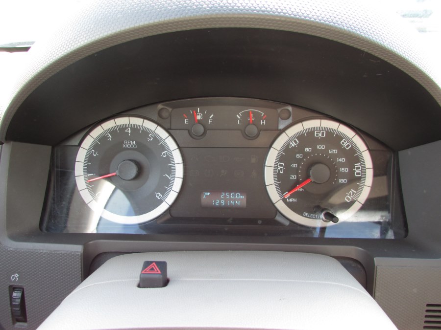 Used Ford Escape 4WD 4dr I4 Auto XLS 2009 | United Auto Sales of E Windsor, Inc. East Windsor, Connecticut Used Ford Escape 4WD 4dr I4 Auto XLS 2009 | United Auto Sales of E Windsor, Inc. East Windsor, Connecticut