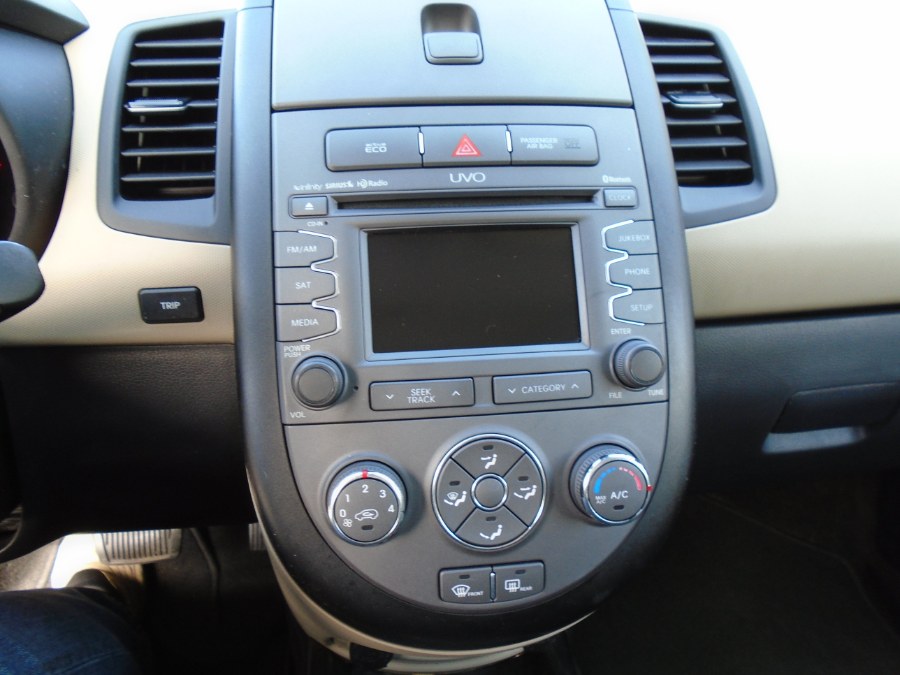 2013 Kia Soul 5dr Wgn Man +, available for sale in Waterbury, Connecticut | Jim Juliani Motors. Waterbury, Connecticut 2013 Kia Soul 5dr Wgn Man +, available for sale in Waterbury, Connecticut | Jim Juliani Motors. Waterbury, Connecticut
