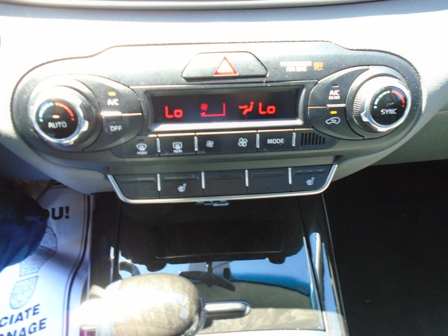 2016 Kia Sorento AWD 4dr 3.3L EX, available for sale in Waterbury, Connecticut | Jim Juliani Motors. Waterbury, Connecticut 2016 Kia Sorento AWD 4dr 3.3L EX, available for sale in Waterbury, Connecticut | Jim Juliani Motors. Waterbury, Connecticut
