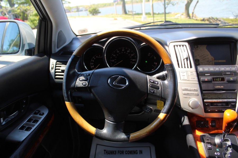 2005 Lexus RX 330 4dr SUV AWD, available for sale in Great Neck, New York | Great Neck Car Buyers & Sellers. Great Neck, New York 2005 Lexus RX 330 4dr SUV AWD, available for sale in Great Neck, New York | Great Neck Car Buyers & Sellers. Great Neck, New York