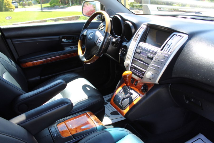 2005 Lexus RX 330 4dr SUV AWD, available for sale in Great Neck, New York | Great Neck Car Buyers & Sellers. Great Neck, New York 2005 Lexus RX 330 4dr SUV AWD, available for sale in Great Neck, New York | Great Neck Car Buyers & Sellers. Great Neck, New York