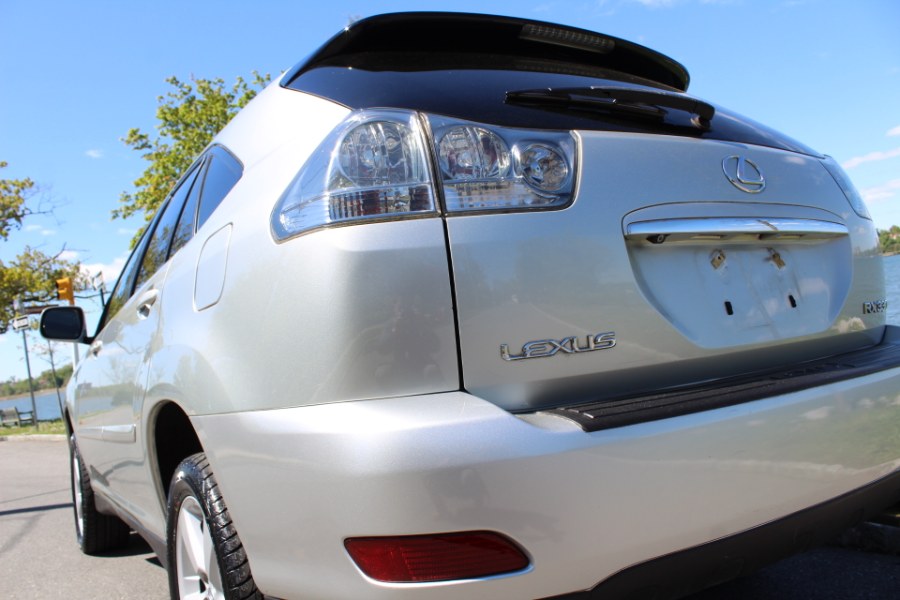 2005 Lexus RX 330 4dr SUV AWD, available for sale in Great Neck, New York | Great Neck Car Buyers & Sellers. Great Neck, New York 2005 Lexus RX 330 4dr SUV AWD, available for sale in Great Neck, New York | Great Neck Car Buyers & Sellers. Great Neck, New York