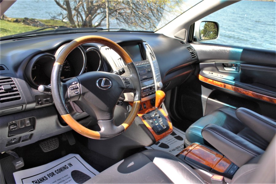 2005 Lexus RX 330 4dr SUV AWD, available for sale in Great Neck, New York | Great Neck Car Buyers & Sellers. Great Neck, New York 2005 Lexus RX 330 4dr SUV AWD, available for sale in Great Neck, New York | Great Neck Car Buyers & Sellers. Great Neck, New York