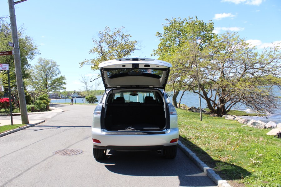 2005 Lexus RX 330 4dr SUV AWD, available for sale in Great Neck, New York | Great Neck Car Buyers & Sellers. Great Neck, New York 2005 Lexus RX 330 4dr SUV AWD, available for sale in Great Neck, New York | Great Neck Car Buyers & Sellers. Great Neck, New York