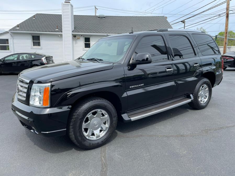 2003 Cadillac Escalade 4dr AWD, available for sale in Milford, Connecticut | Chip's Auto Sales Inc. Milford, Connecticut