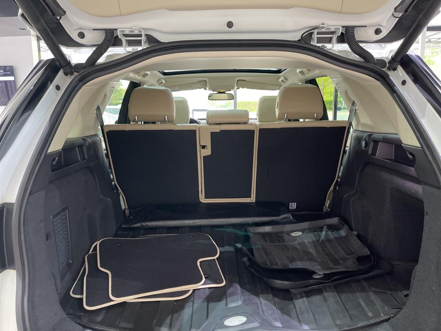 Used Land Rover Discovery Sport HSE 4WD 2018 | Dream Car Gallery. Woodbury, New York Used Land Rover Discovery Sport HSE 4WD 2018 | Dream Car Gallery. Woodbury, New York