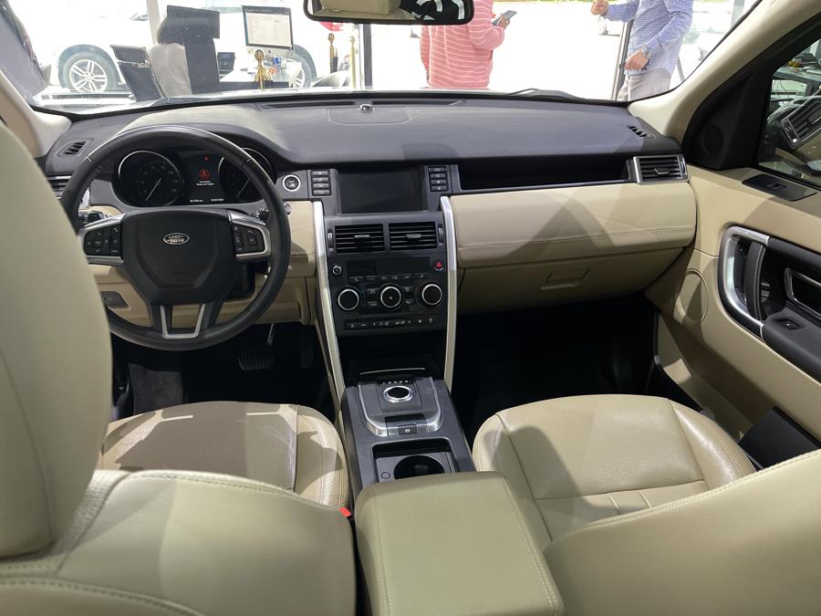 Used Land Rover Discovery Sport HSE 4WD 2018 | Dream Car Gallery. Woodbury, New York Used Land Rover Discovery Sport HSE 4WD 2018 | Dream Car Gallery. Woodbury, New York