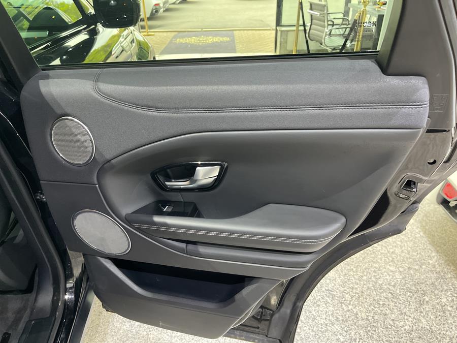 Used Land Rover Range Rover Evoque 5 Door HSE 2017 | Dream Car Gallery. Woodbury, New York Used Land Rover Range Rover Evoque 5 Door HSE 2017 | Dream Car Gallery. Woodbury, New York
