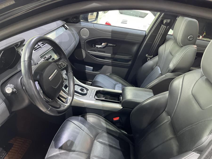 Used Land Rover Range Rover Evoque 5 Door HSE 2017 | Dream Car Gallery. Woodbury, New York Used Land Rover Range Rover Evoque 5 Door HSE 2017 | Dream Car Gallery. Woodbury, New York