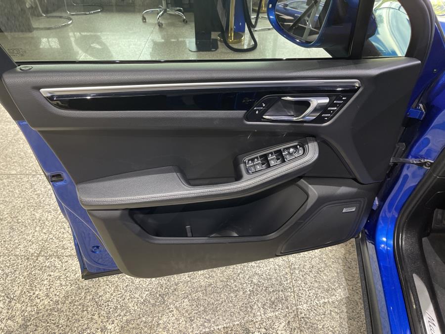 Used Porsche Macan S AWD 2018 | Dream Car Gallery. Woodbury, New York Used Porsche Macan S AWD 2018 | Dream Car Gallery. Woodbury, New York