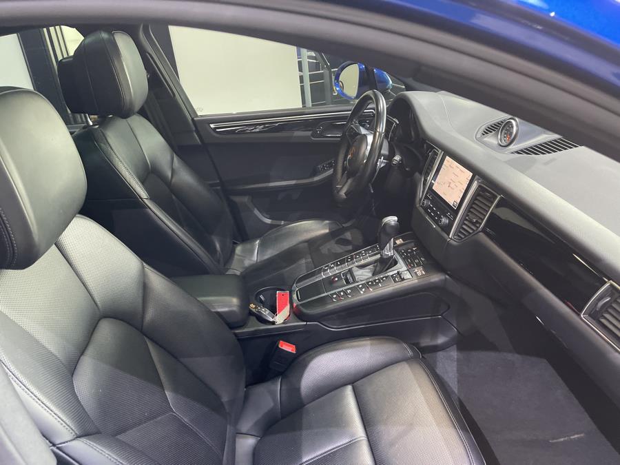 Used Porsche Macan S AWD 2018 | Dream Car Gallery. Woodbury, New York Used Porsche Macan S AWD 2018 | Dream Car Gallery. Woodbury, New York