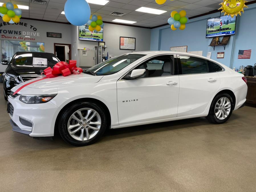 Used Chevrolet Malibu 4dr Sdn LT w/1LT 2017 | 5 Towns Drive. Inwood, New York Used Chevrolet Malibu 4dr Sdn LT w/1LT 2017 | 5 Towns Drive. Inwood, New York