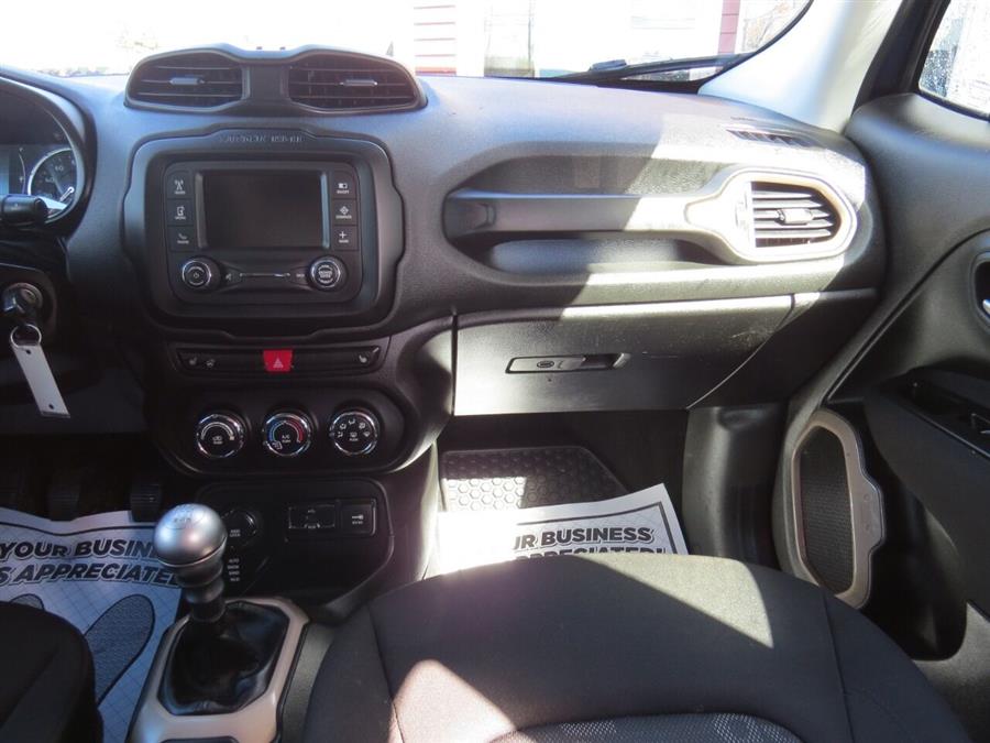 Used Jeep Renegade Latitude 4x4 4dr SUV 2016 | Lake City Exports Inc. Auburn, Maine Used Jeep Renegade Latitude 4x4 4dr SUV 2016 | Lake City Exports Inc. Auburn, Maine