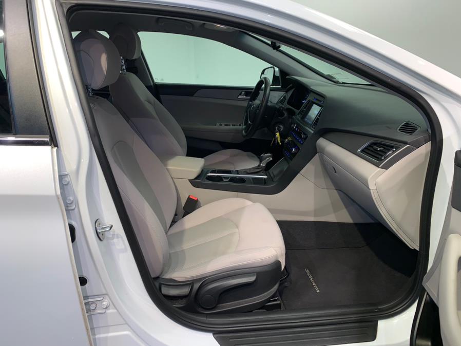 Used Hyundai Sonata 2.4L PZEV 2017 | European Auto Expo. Lodi, New Jersey Used Hyundai Sonata 2.4L PZEV 2017 | European Auto Expo. Lodi, New Jersey