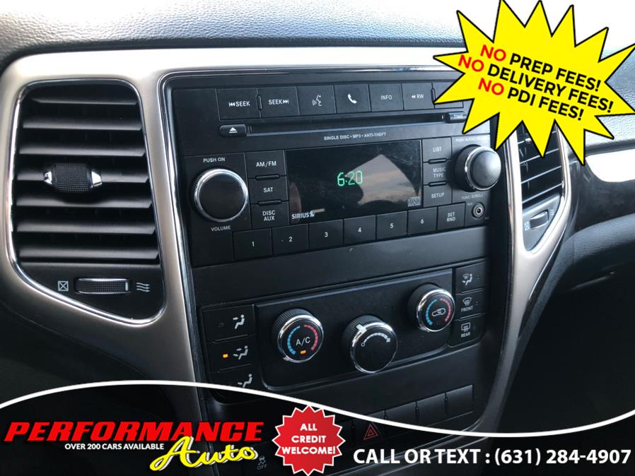2013 Jeep Grand Cherokee 4WD 4dr Laredo, available for sale in Bohemia, New York | Performance Auto Inc. Bohemia, New York 2013 Jeep Grand Cherokee 4WD 4dr Laredo, available for sale in Bohemia, New York | Performance Auto Inc. Bohemia, New York