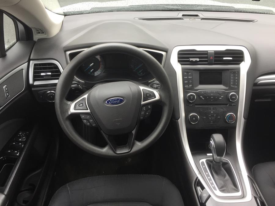 Used Ford Fusion 4dr Sdn SE FWD 2016 | NYC Automart Inc. Brooklyn, New York Used Ford Fusion 4dr Sdn SE FWD 2016 | NYC Automart Inc. Brooklyn, New York