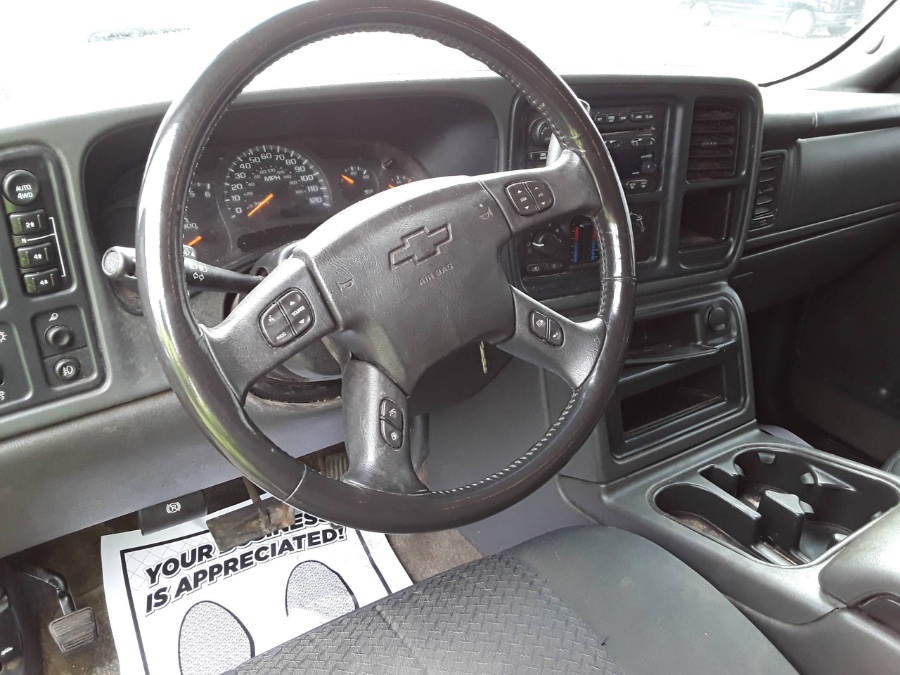 Used Chevrolet Avalanche 1500 5dr Crew Cab 130" WB 4WD 2003 | Rubber Bros Auto World. Brooklyn, New York Used Chevrolet Avalanche 1500 5dr Crew Cab 130" WB 4WD 2003 | Rubber Bros Auto World. Brooklyn, New York