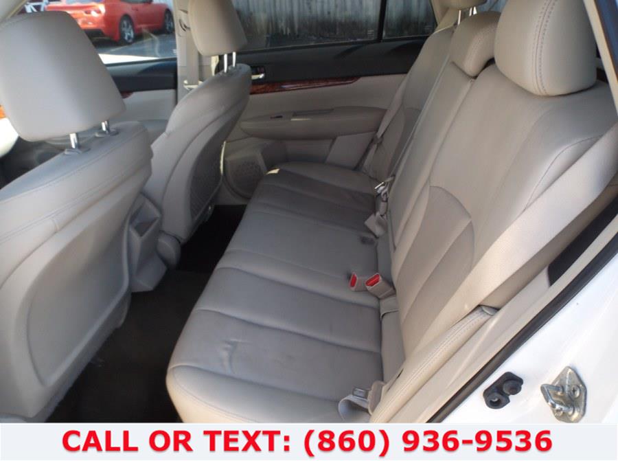 Used Subaru Outback 4dr Wgn H4 Auto 2.5i Limited 2012 | Lee Motors Sales Inc. Hartford, Connecticut Used Subaru Outback 4dr Wgn H4 Auto 2.5i Limited 2012 | Lee Motors Sales Inc. Hartford, Connecticut