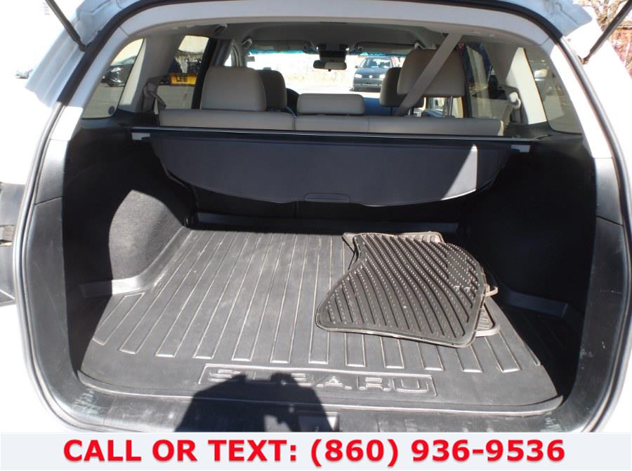 Used Subaru Outback 4dr Wgn H4 Auto 2.5i Limited 2012 | Lee Motors Sales Inc. Hartford, Connecticut Used Subaru Outback 4dr Wgn H4 Auto 2.5i Limited 2012 | Lee Motors Sales Inc. Hartford, Connecticut