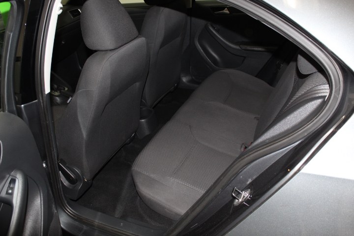Used Volkswagen Jetta Sedan 4dr Auto S 2013 | New England Auto Sales LLC. Plainville, Connecticut Used Volkswagen Jetta Sedan 4dr Auto S 2013 | New England Auto Sales LLC. Plainville, Connecticut