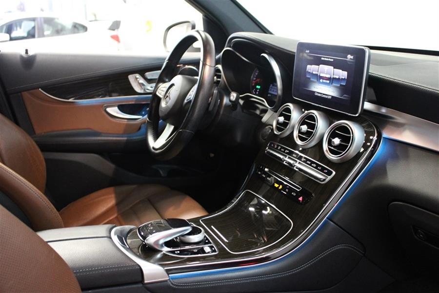Used Mercedes-benz Glc 300 4MATIC 2016 | Fast Track Motors. Paterson, New Jersey Used Mercedes-benz Glc 300 4MATIC 2016 | Fast Track Motors. Paterson, New Jersey