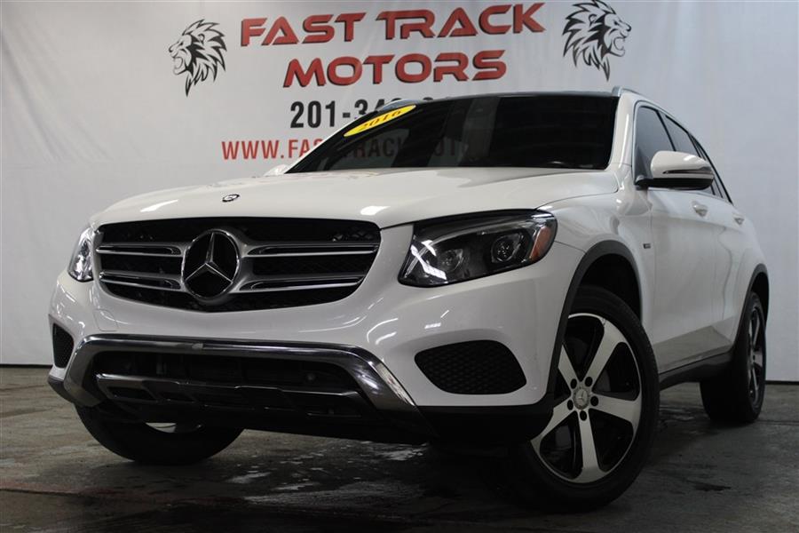 Used Mercedes-benz Glc 300 4MATIC 2016 | Fast Track Motors. Paterson, New Jersey Used Mercedes-benz Glc 300 4MATIC 2016 | Fast Track Motors. Paterson, New Jersey