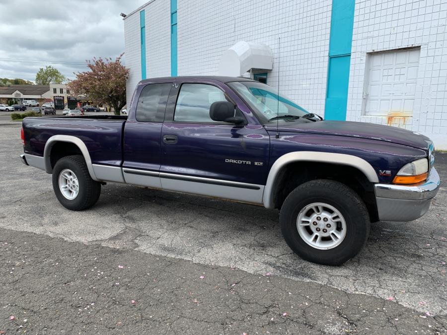 Used Dodge Dakota 1998 | Dealertown Auto Wholesalers. Milford, Connecticut Used Dodge Dakota 1998 | Dealertown Auto Wholesalers. Milford, Connecticut
