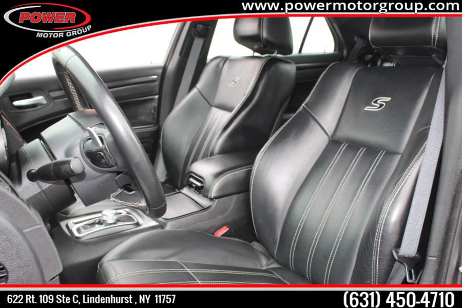 Used Chrysler 300 4dr Sdn 300S RWD 2015 | Power Motor Group. Lindenhurst, New York Used Chrysler 300 4dr Sdn 300S RWD 2015 | Power Motor Group. Lindenhurst, New York
