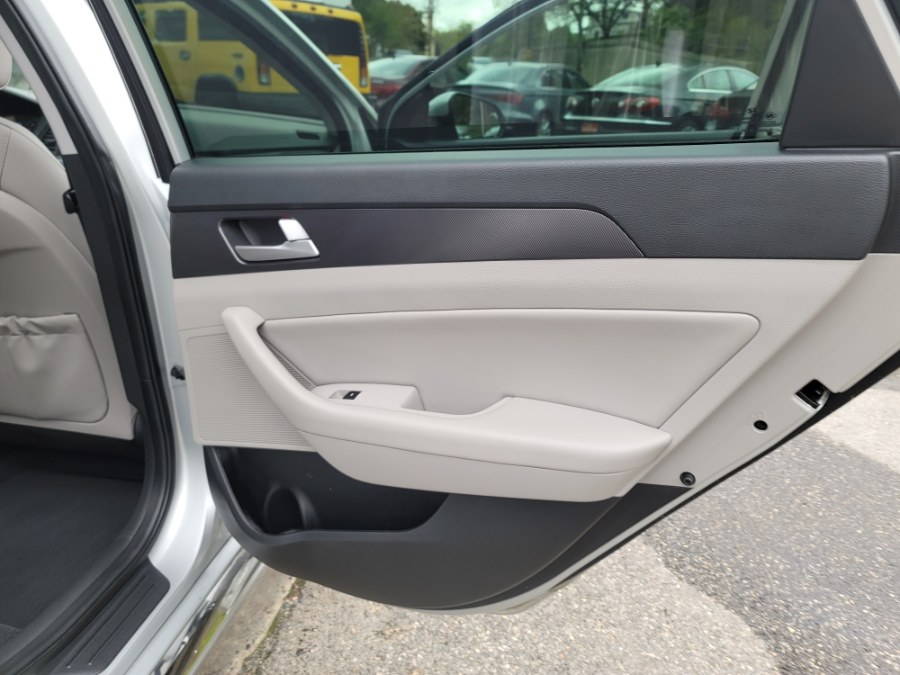 Used Hyundai Sonata Sport 2.4L PZEV 2017 | House of Cars. Watertown, Connecticut Used Hyundai Sonata Sport 2.4L PZEV 2017 | House of Cars. Watertown, Connecticut