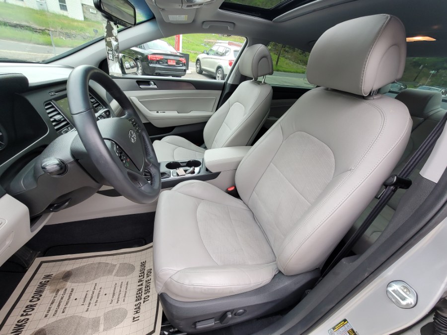 Used Hyundai Sonata Sport 2.4L PZEV 2017 | House of Cars. Watertown, Connecticut Used Hyundai Sonata Sport 2.4L PZEV 2017 | House of Cars. Watertown, Connecticut
