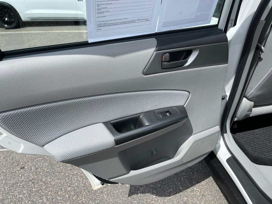 2012 Subaru Forester 4dr Auto 2.5X PZEV, available for sale in South Windsor, Connecticut | Mike And Tony Auto Sales, Inc. South Windsor, Connecticut 2012 Subaru Forester 4dr Auto 2.5X PZEV, available for sale in South Windsor, Connecticut | Mike And Tony Auto Sales, Inc. South Windsor, Connecticut